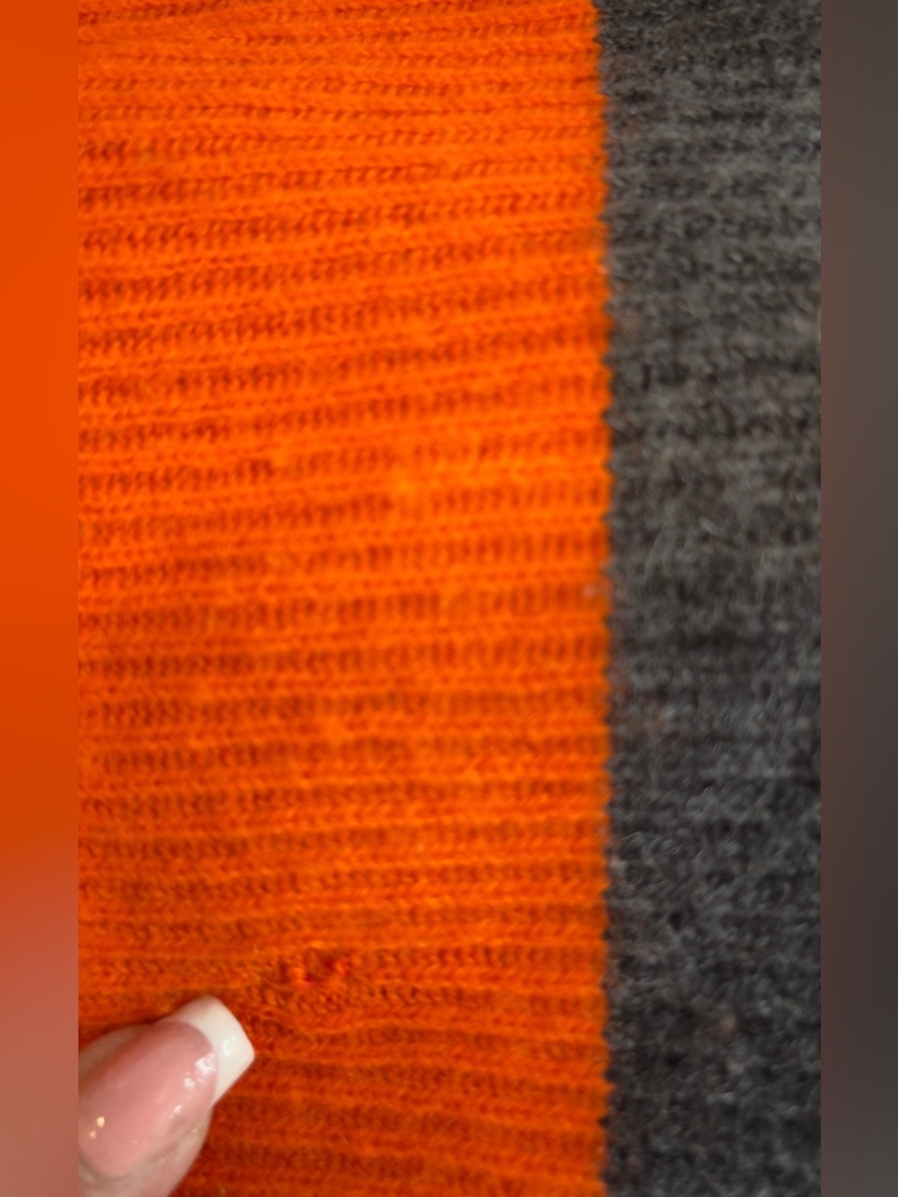 💯Cashmere Neiman Marcus Charcoal & Bright Orange Striped Cowl-Neck Sweater - Picture 6 of 12
